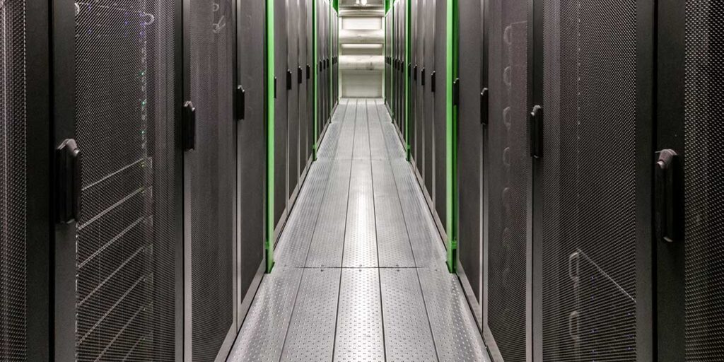 how to size ups for data center